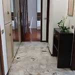 לינה וארוחת בוקר Jasmine *