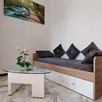 לינה וארוחת בוקר Jasmine
